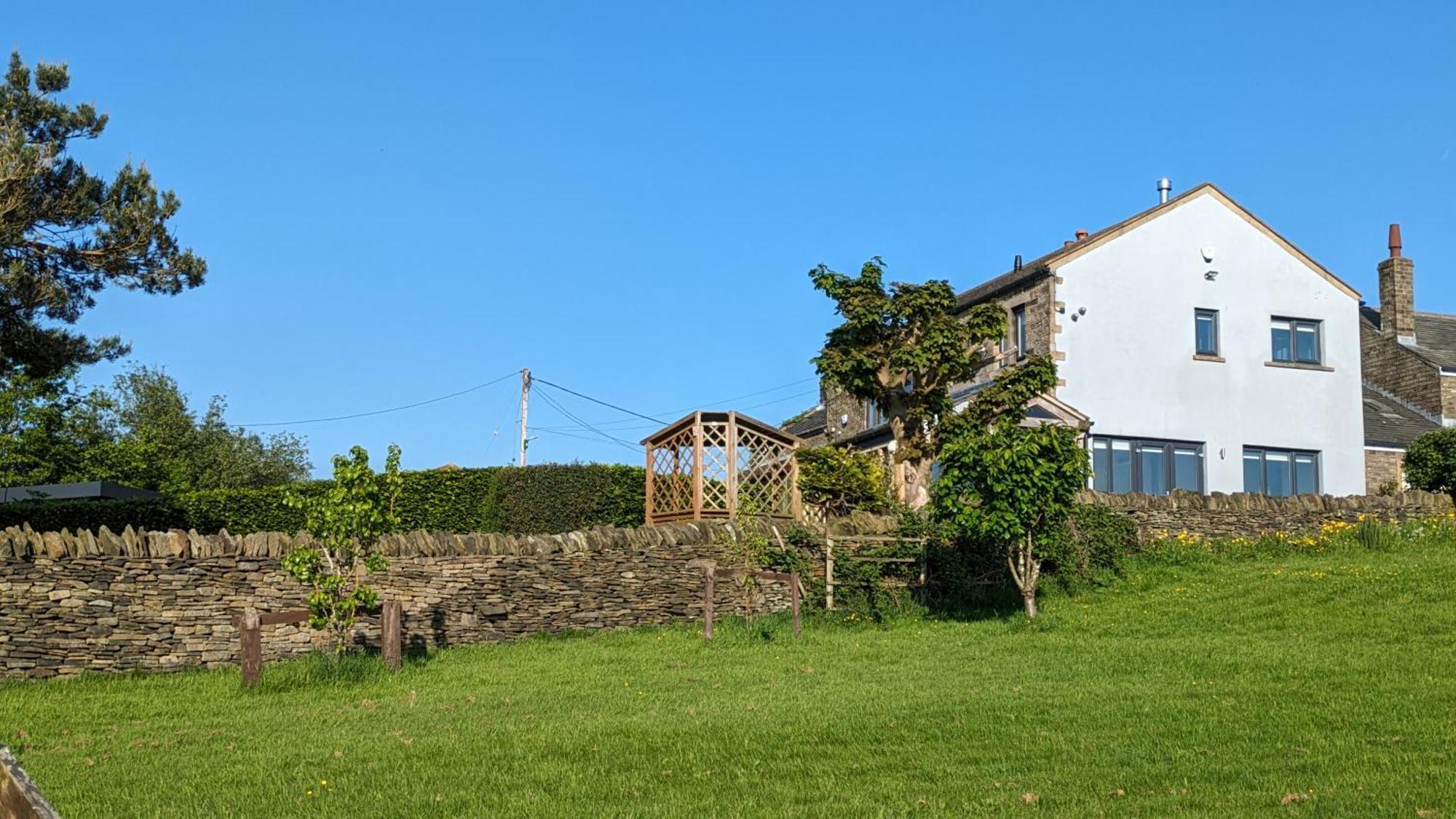 Lane End Cottage Holmfirth - Panoramic Views, Modernised With Offroad Parking Esterno foto